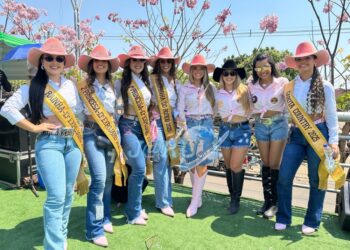 Jaru: Cavalgada da Expojaru 2025 arrasta multidão pelas ruas do município