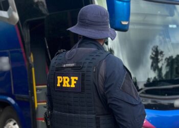 MULHER: PRF em Rondônia apreende mais de 6 kg de entorpecente em Ji-Paraná