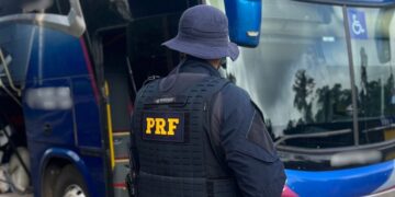 MULHER: PRF em Rondônia apreende mais de 6 kg de entorpecente em Ji-Paraná
