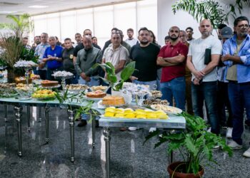 Alero homenageia pais servidores com café da manhã especial