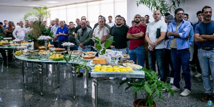 Alero homenageia pais servidores com café da manhã especial