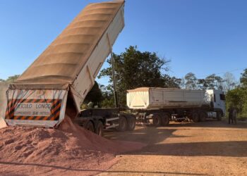 “Programa Calcário Já” transportou quase 2 mil toneladas e segue beneficiando produtores da capital e distritos