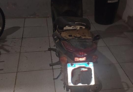 Moto com Placa Clonada é Apreendida em Ação Rápida da PM em Porto Velho