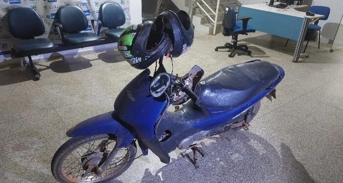AÇÃO RÁPIDA DA POLÍCIA MILITAR RESULTA NA PRISÃO DE SUSPEITOS E RECUPERAÇÃO DE MOTOCICLETA EM RIO CRESPO