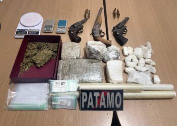 POLÍCIA MILITAR PRENDE INDIVÍDUO COM ARMAS, MUNIÇÕES, DROGAS E OBJETOS DIVERSOS EM ROLIM DE MOURA