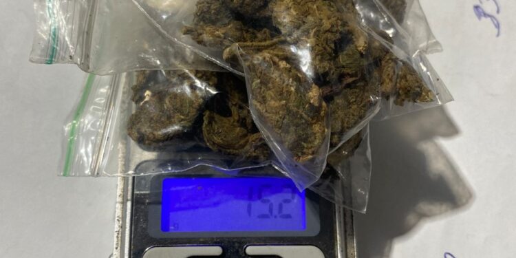 Polícia Militar apreende drogas com adolescente em Cacoal