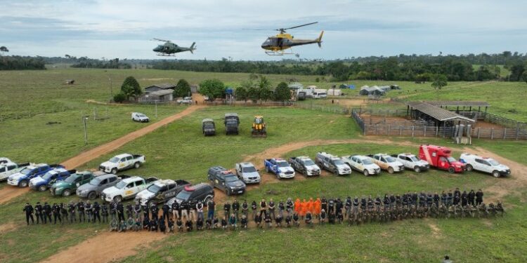 ICMBio cumpre decisão judicial e realiza operação para retirada de invasores na Floresta Nacional do Bom Futuro, em Rondônia