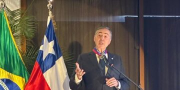 Presidente do STF recebe comenda do governo chileno por atuação em defesa da democracia