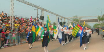 Escolas estaduais se preparam para participar de desfile cívico da Independência promovido pelo governo de RO
