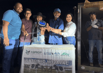 Cristiane Lopes participa da 7ª Festa do Leite e anuncia mais de 3 milhões e duas torres de telefonia móvel para distritos de Nova Mamoré