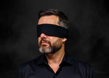 O verdadeiro diagnóstico político despreza elogios e críticas para ver a realidade como ela é