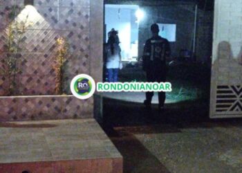 FEMINICIDIO: Mulher é morta pelo marido com uma facada nas costas