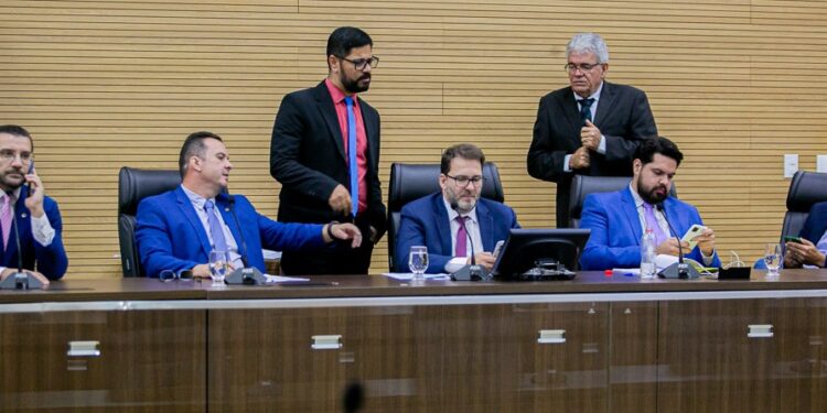 Alero convoca secretário para explicar crise na saúde pública de Rondônia