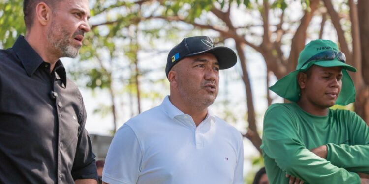 Mais de 100 profissionais contratados em feirão reforçam revitalização de praças e parques em Porto Velho