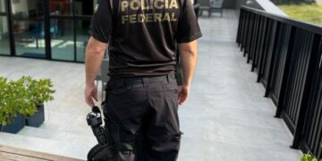 PF deflagra operação contra tráfico de drogas e lavagem de dinheiro