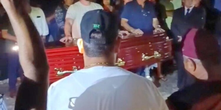 Comoção: Sepultadas neste domingo em Jaru as vítimas do acidente na BR-364