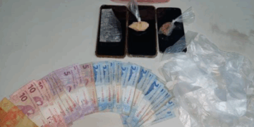 Polícia estoura boca de fumo no Embratel e prende suspeito com drogas