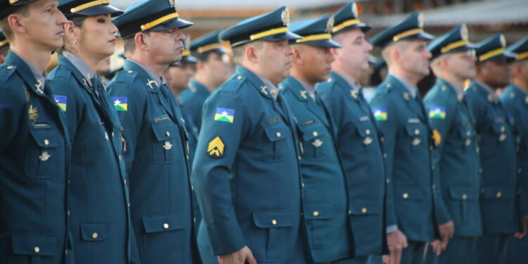 Governo de RO destaca valorização da Polícia Militar durante formatura de novos sargentos em Ji-Paraná