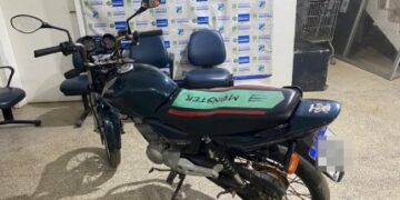 POLÍCIA MILITAR RECUPERA MOTOCICLETA COM RESTRIÇÃO DE FURTO/ROUBO EM ÁREA INDUSTRIAL DE BAIXA MOVIMENTAÇÃO