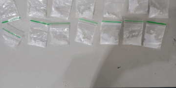 ARIQUEMES – POLÍCIA MILITAR EM UMA AÇÃO RÁPIDA PRENDE HOMEM POR TRÁFICO DE DROGAS