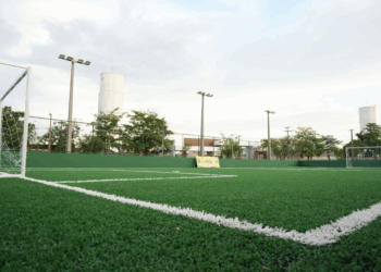 Prefeitura de Porto Velho inaugura quadra de futebol no Residencial Morar Melhor