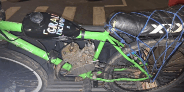 POLÍCIA MILITAR INTERCEPTA ADOLESCENTE EM BICICLETA MOTORIZADA APÓS FUGA E MANOBRAS PERIGOSAS EM CACOAL