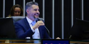 Deputado Thiago Flores garante mais de R$ 2,5 milhões em emendas para infraestrutura, segurança e educação em Rondônia