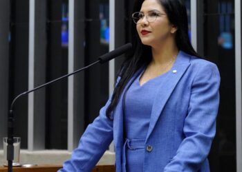 Cristiane Lopes Vota a Favor de Isenção do Imposto de Renda Para Quem Ganha Até R$ 5 mil