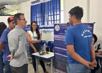 Tecnologia e criatividade marcam o Seminário Regional de Inovação e Ciência na educação estadual em Cerejeiras