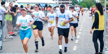 3ª Corrida da Democracia reúne 2.400 inscritos em celebração aos 42 anos da Alero