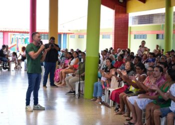 Mais de 260 famílias da zona Leste de Porto Velho recebem títulos definitivos após décadas de espera