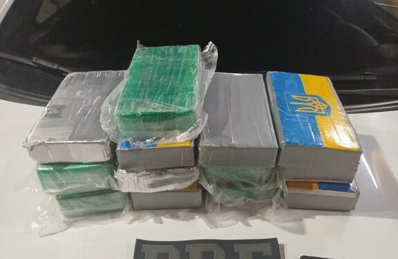 PRF apreende 15 quilos de cocaína em veículo durante fiscalização em Simões Filho (BA)