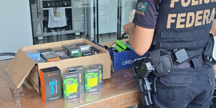 PF deflagra Operação Smokeout contra contrabando de cigarros eletrônicos em Rondônia