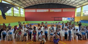 Literatura amazônica: “Jornada Literária de Nina Macaca” leva encanto e leitura a escolas de Candeias, Itapuã e Ariquemes