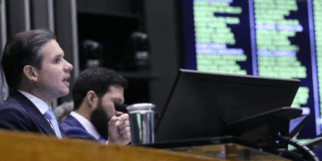 Votação do projeto de combate ao crime organizado é marcada para terça-feira