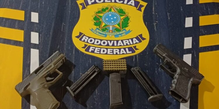 PRF em Rondônia prende homem por porte ilegal de arma de fogo