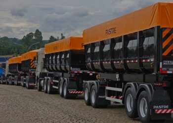 Operação Cidade Limpa já tirou das ruas 88 mil toneladas de resíduos, o peso de 88 mil carros