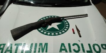 PMRO APREENDE ESPINGARDA E DETÉM SUSPEITO POR PORTE ILEGAL DE ARMA EM GUAJARÁ-MIRIM