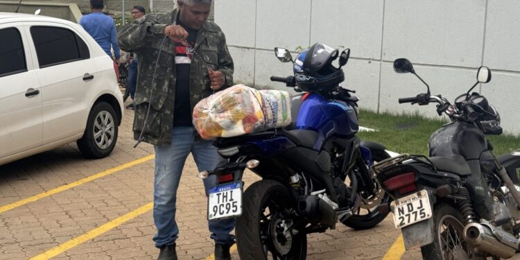 Governo de RO conclui entrega de cestas básicas a trabalhadores do Porto de Porto Velho