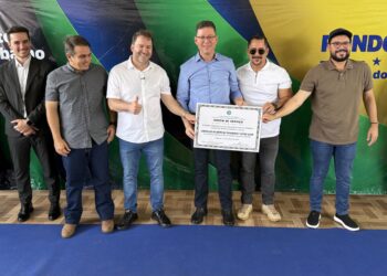 Deputado Alex Redano, participa da assinatura da ordem de serviço para construção do Centro de Treinamento das Forças de Segurança em Ariquemes