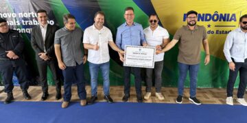 Deputado Alex Redano, participa da assinatura da ordem de serviço para construção do Centro de Treinamento das Forças de Segurança em Ariquemes