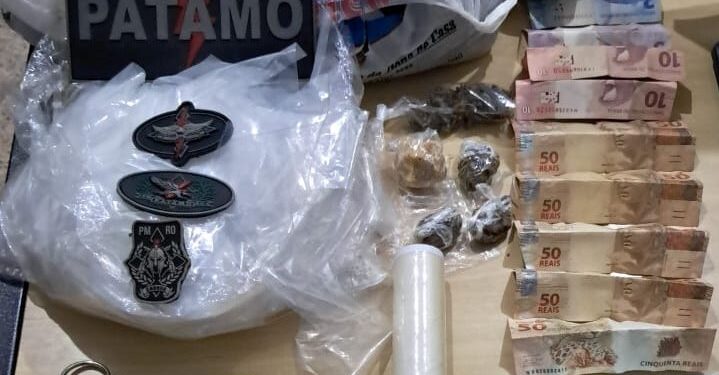 Polícia militar apreende mais de 1,4 kg de drogas e materiais do tráfico durante operação em Espigão do Oeste