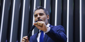 Emenda de Thiago Flores fortalece Conselhos Tutelares em Rondônia