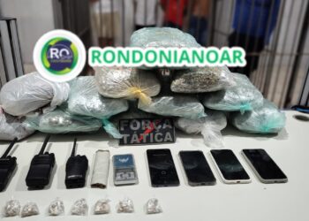 FORÇA TÁTICA: Grande quantidade de droga é encontrada com quatro homens