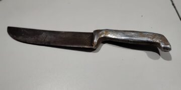 Filha pede socorro à PM após ameaça de morte com faca pelo pai na estrada do Belmonte, em Porto Velho.