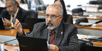 Estatuto dos Cães e Gatos passa a tramitar no Senado como projeto de lei