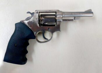 JI-PARANÁ – POLÍCIA MILITAR APREENDE ARMA E CAPTURA FORAGIDO LIGADO AO CRIME ORGANIZADO