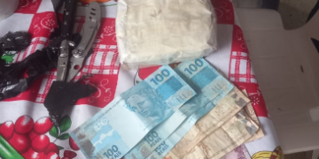 POLÍCIA MILITAR E POLÍCIA CIVIL CUMPRE MANDADO DE BUSCA E APREENSÃO E PRENDE SUSPEITO POR TRÁFICO DE DROGASEM NOVA BRASILÂNDIA D’OESTE/RO