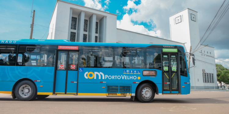 Transporte coletivo gratuito será oferecido a partir das 18h do último dia de dezembro