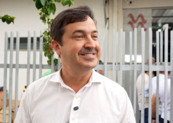 Prefeitura avança na saúde com assinatura da compra do Hospital Universitário Municipal